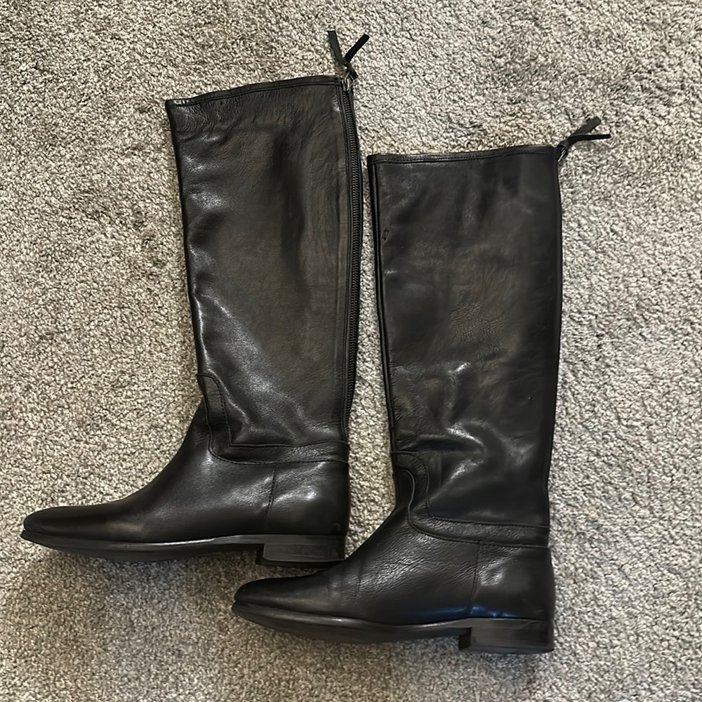 Tall knee high boot